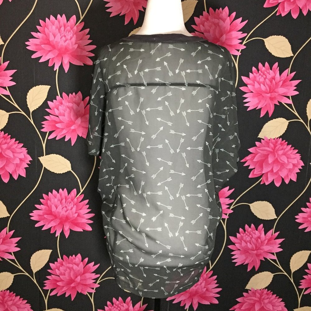 🍒5/$20🍒BCBGeneration Top - Picture 3 of 4